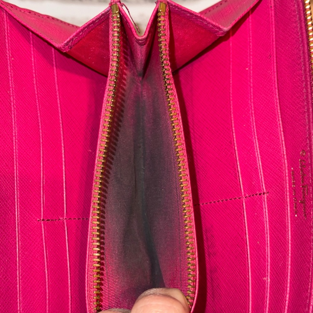 Salvatore Ferragamo Pink Serafino leather. - Picture 10 of 13
